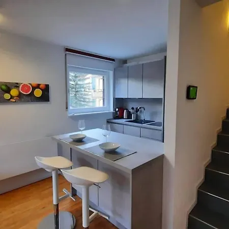 Traumwohnung Im Herzen Von Mit Riesen Balkon * Tübingen